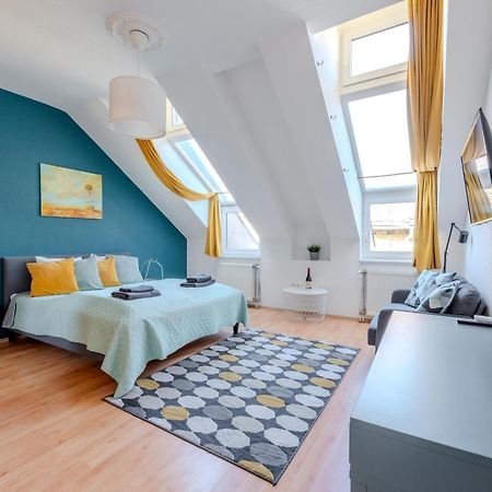 Cozy Flat In The Heart Of Buda Budapest Ngoại thất bức ảnh