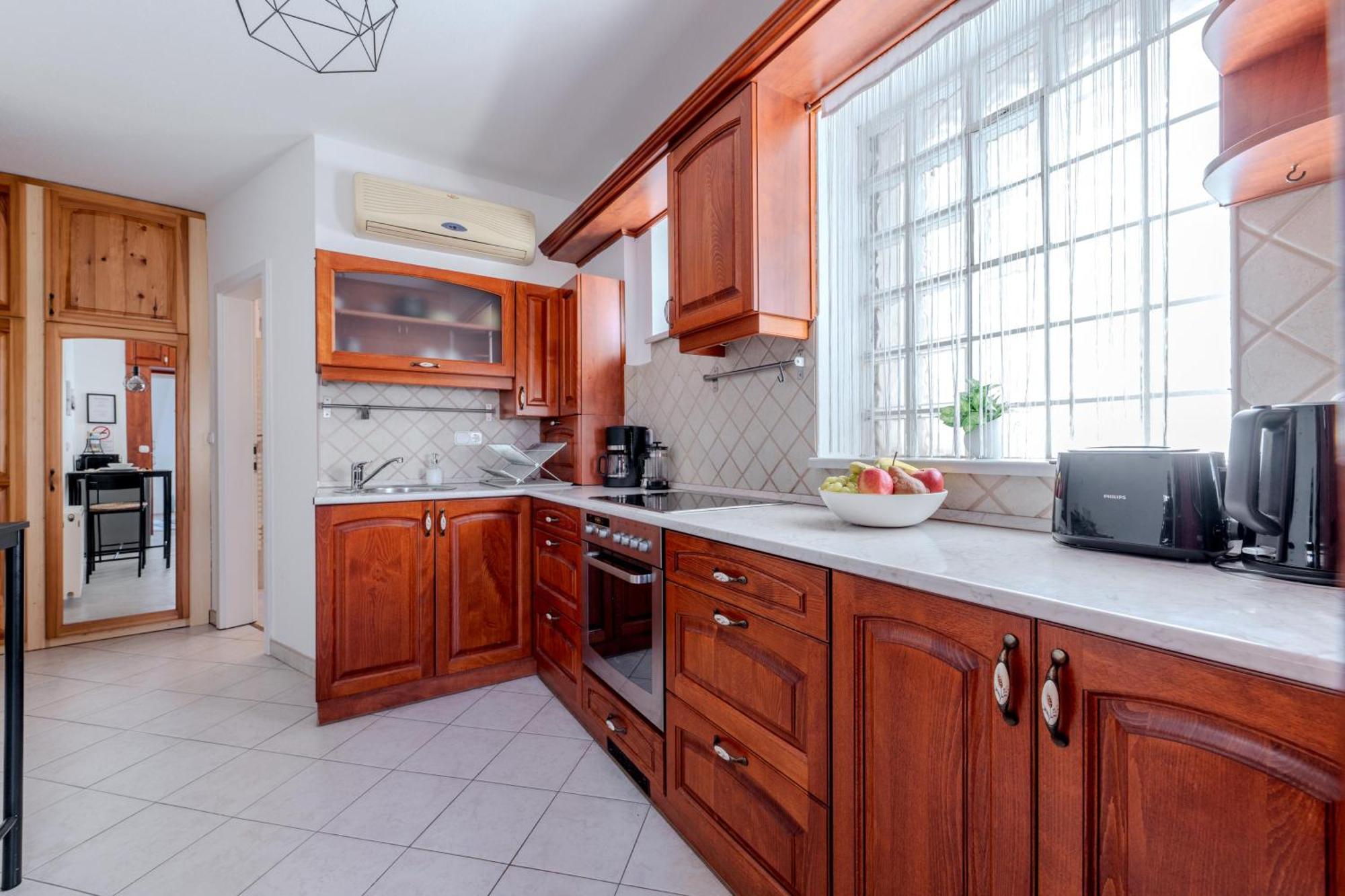 Cozy Flat In The Heart Of Buda Budapest Ngoại thất bức ảnh